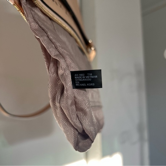 Michael Kors Tan Purse with Gold Cutouts - Picture 14 of 15